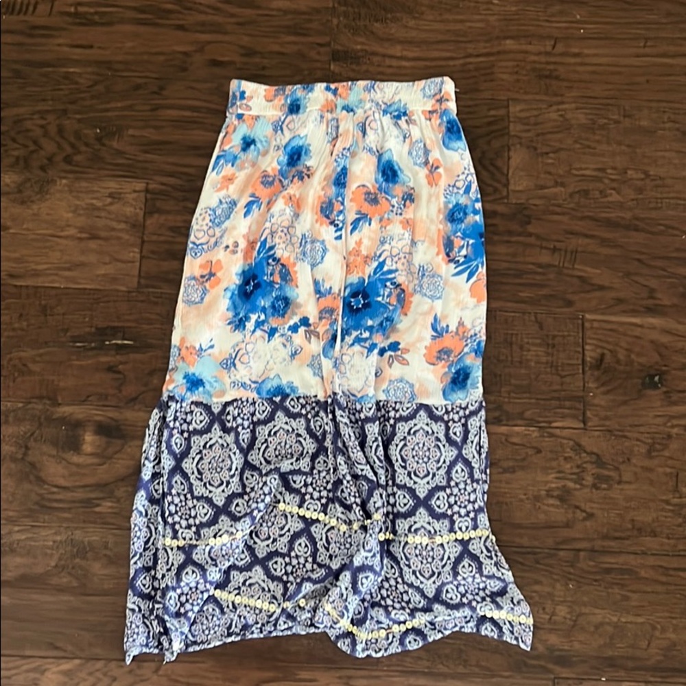 Size 6/7 girls long skirt